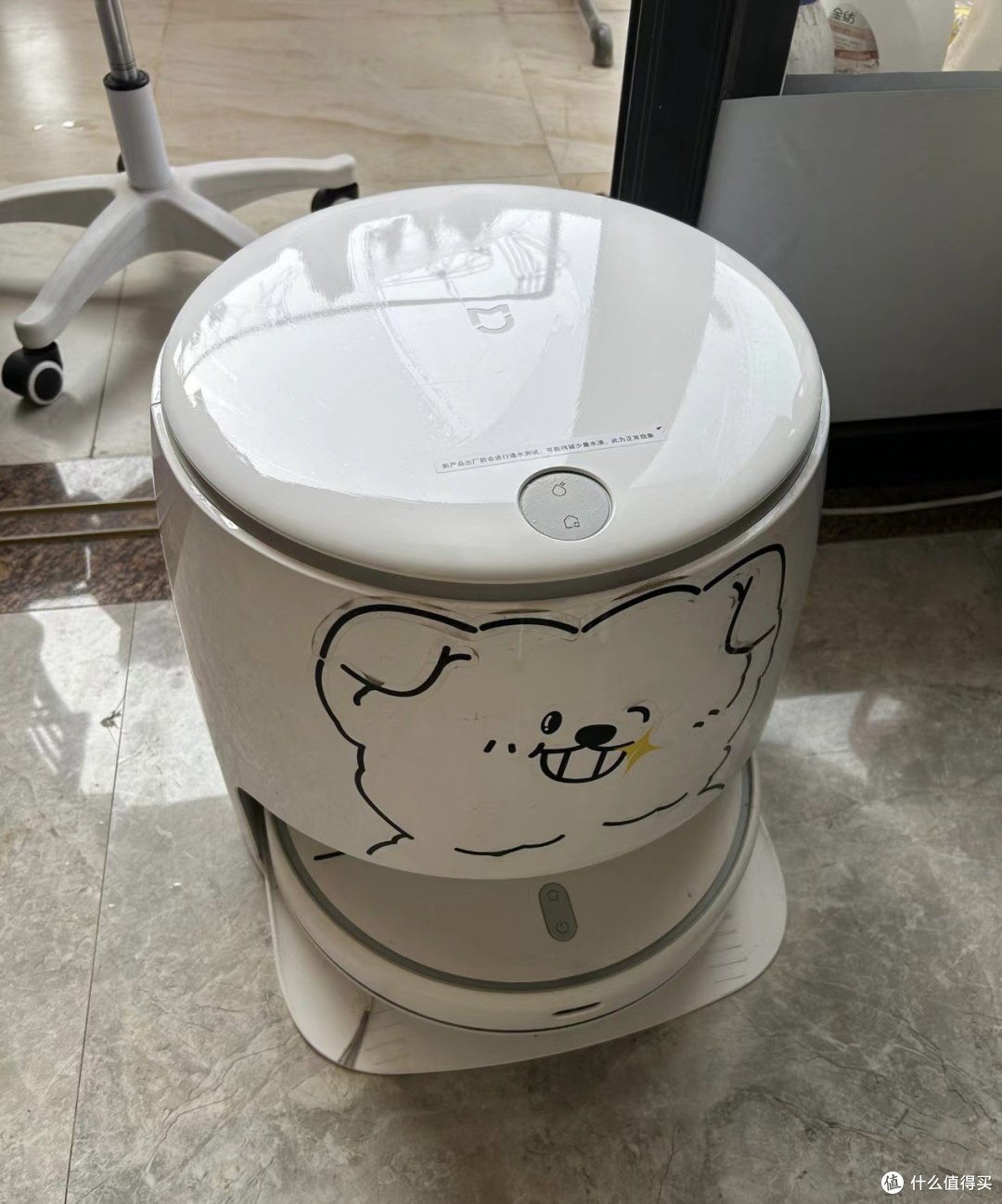 告别手动清理,智能扫地机器人让家庭清洁更高效