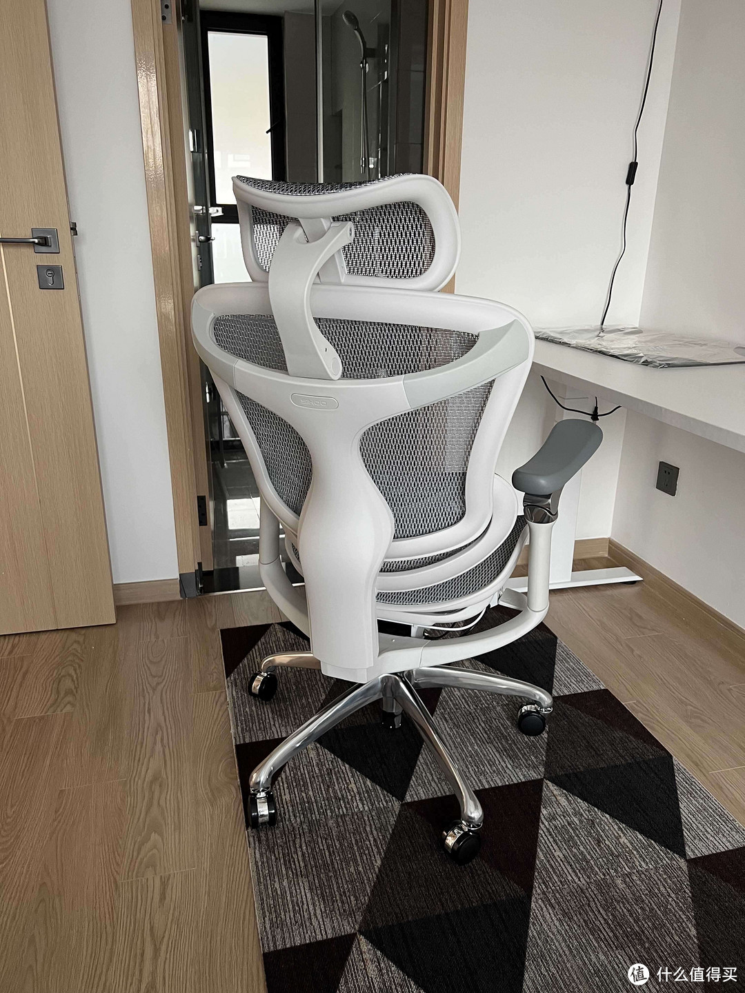西昊人体工学椅以其出色的设计和出众的舒适性而闻名