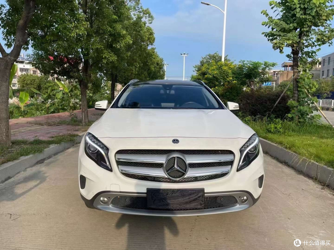 以下是关于奔驰GLA 200车身设计的一些主要特点