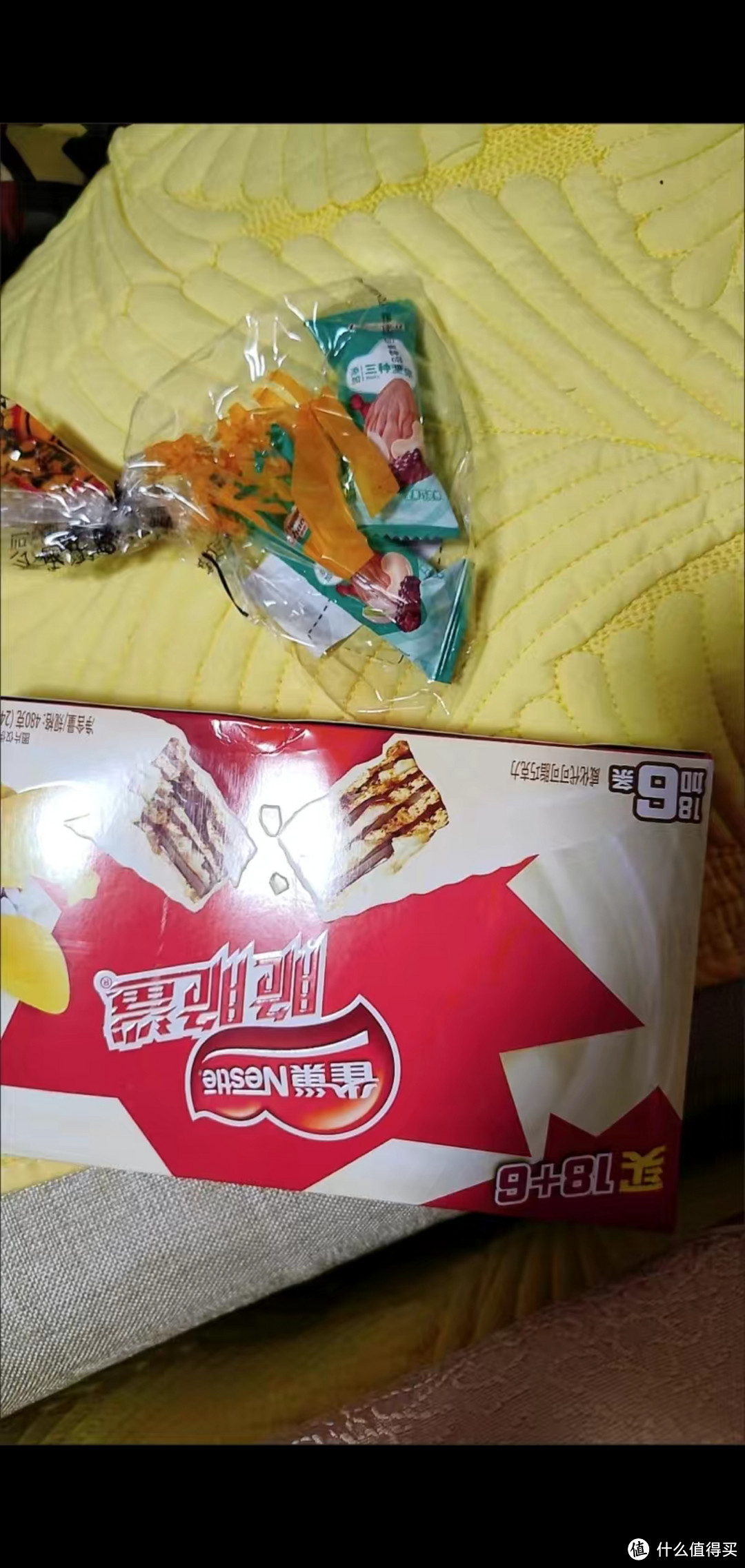 脆脆鲨巧克力威化饼干：一口酰脆，快乐随食享