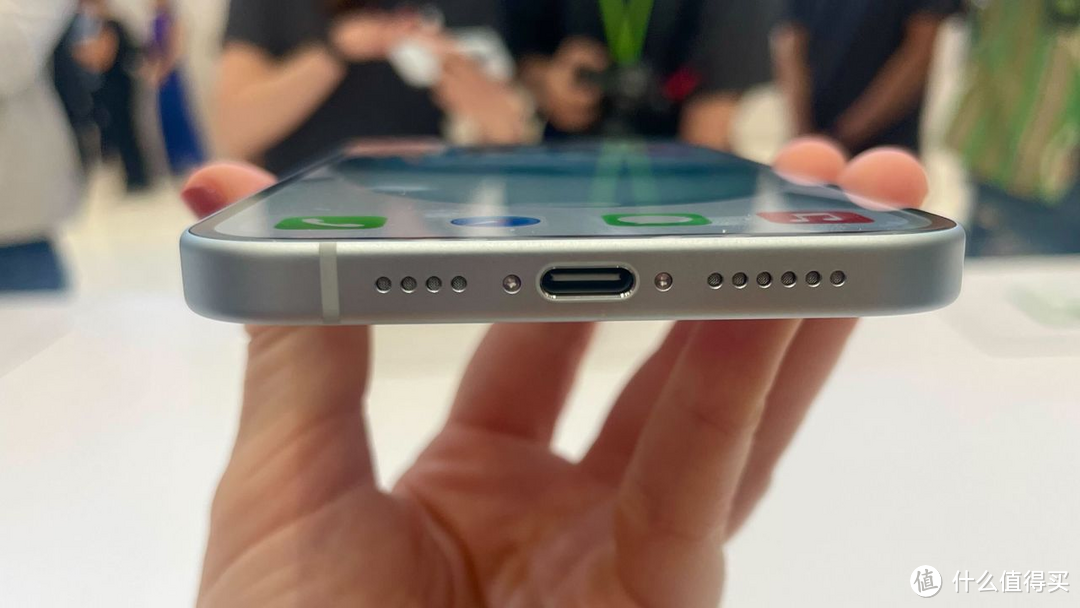 和MFI认证说再见！iPhone 15接口史诗级更新USB-C！