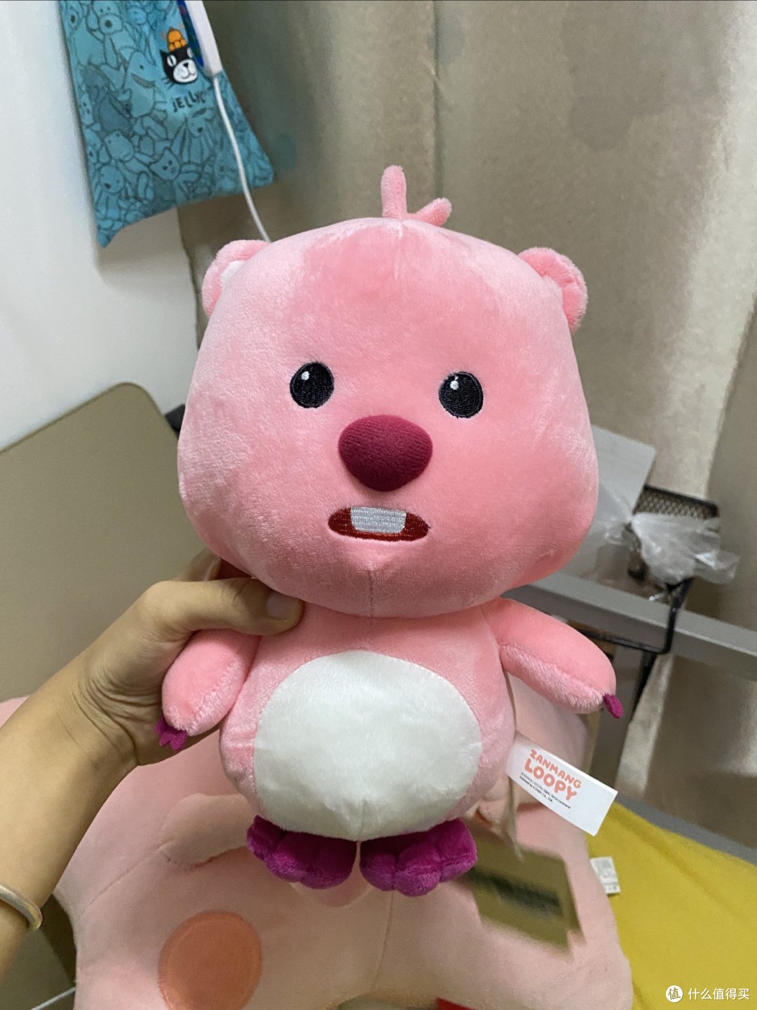 不知道送什么呢,就送一个玩偶吧