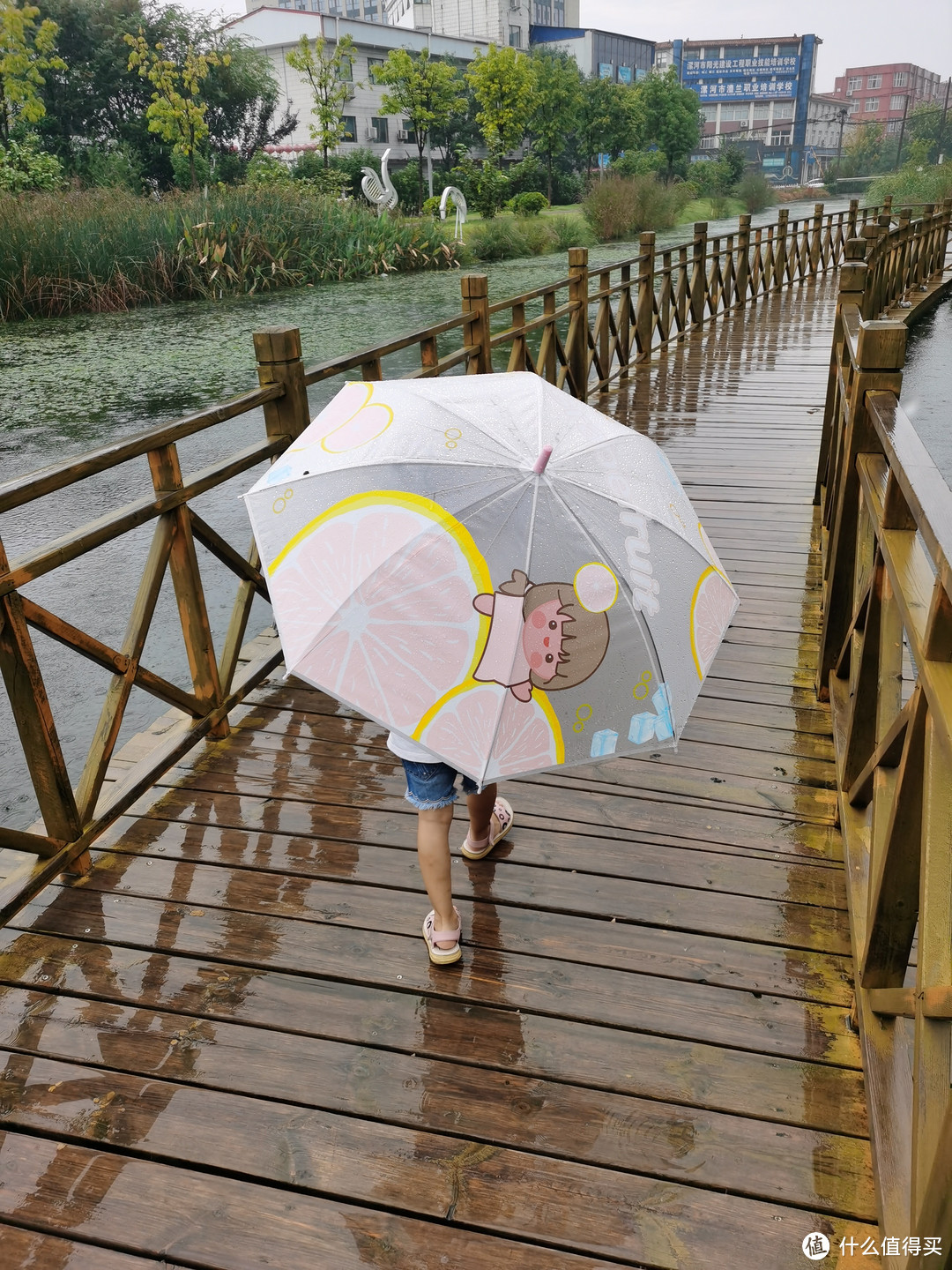 儿童雨伞：为孩子带来阳光雨天