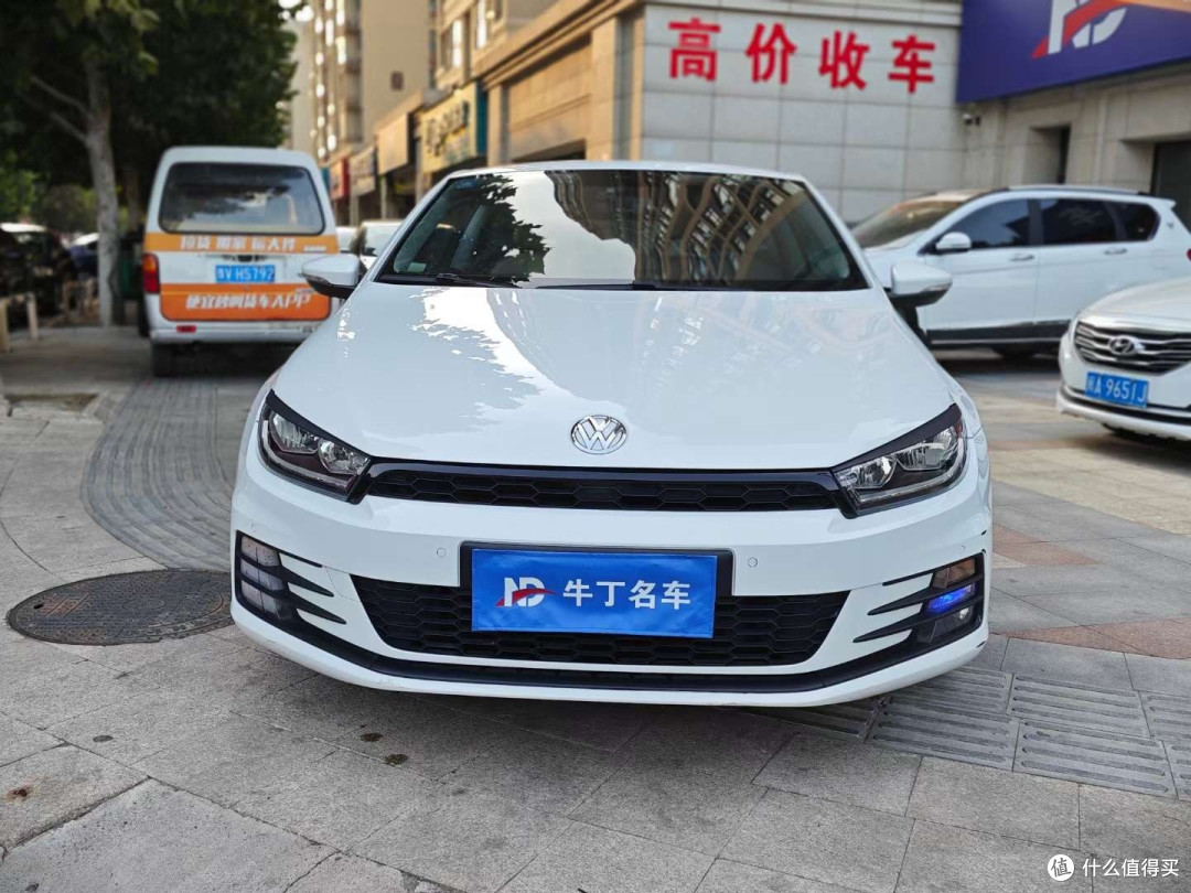 下面将详细介绍大众尚酷的车身设计