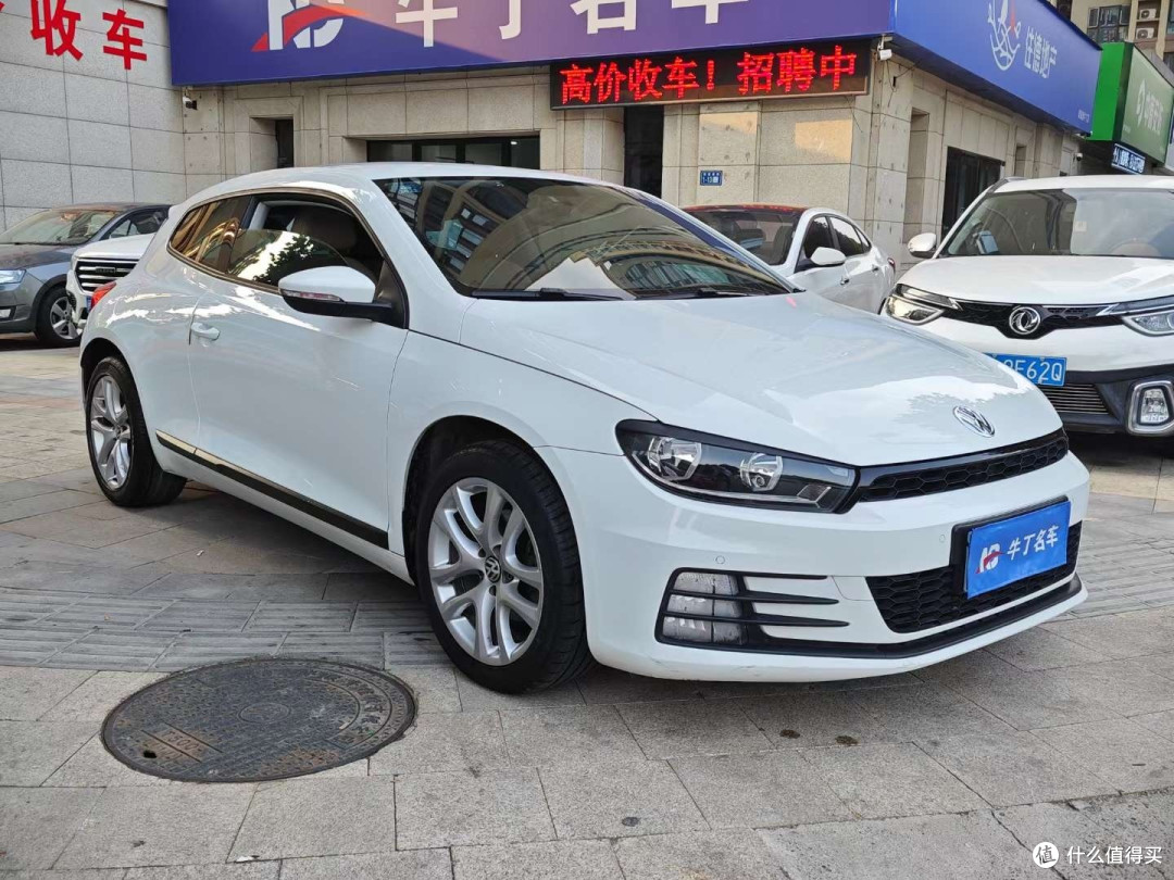 下面将详细介绍大众尚酷的车身设计