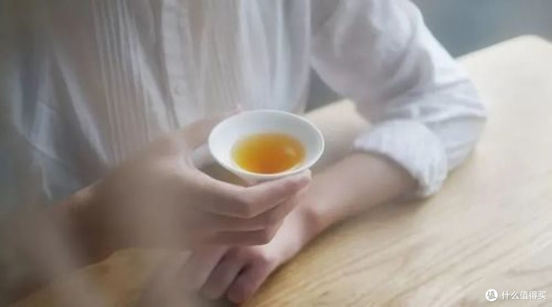 哺乳期能喝茶吗?哺乳期不是什么都不能吃的,喝茶注意这3点就好