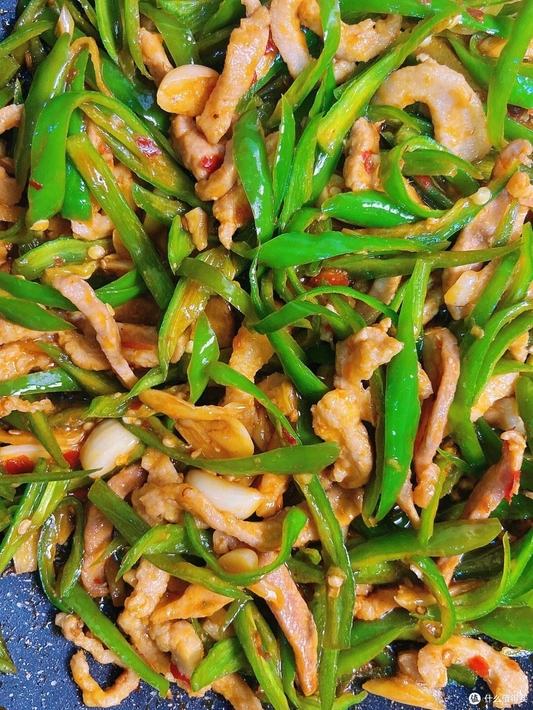 尖椒炒肉丝的做法大全:色香味俱佳的家庭美食
