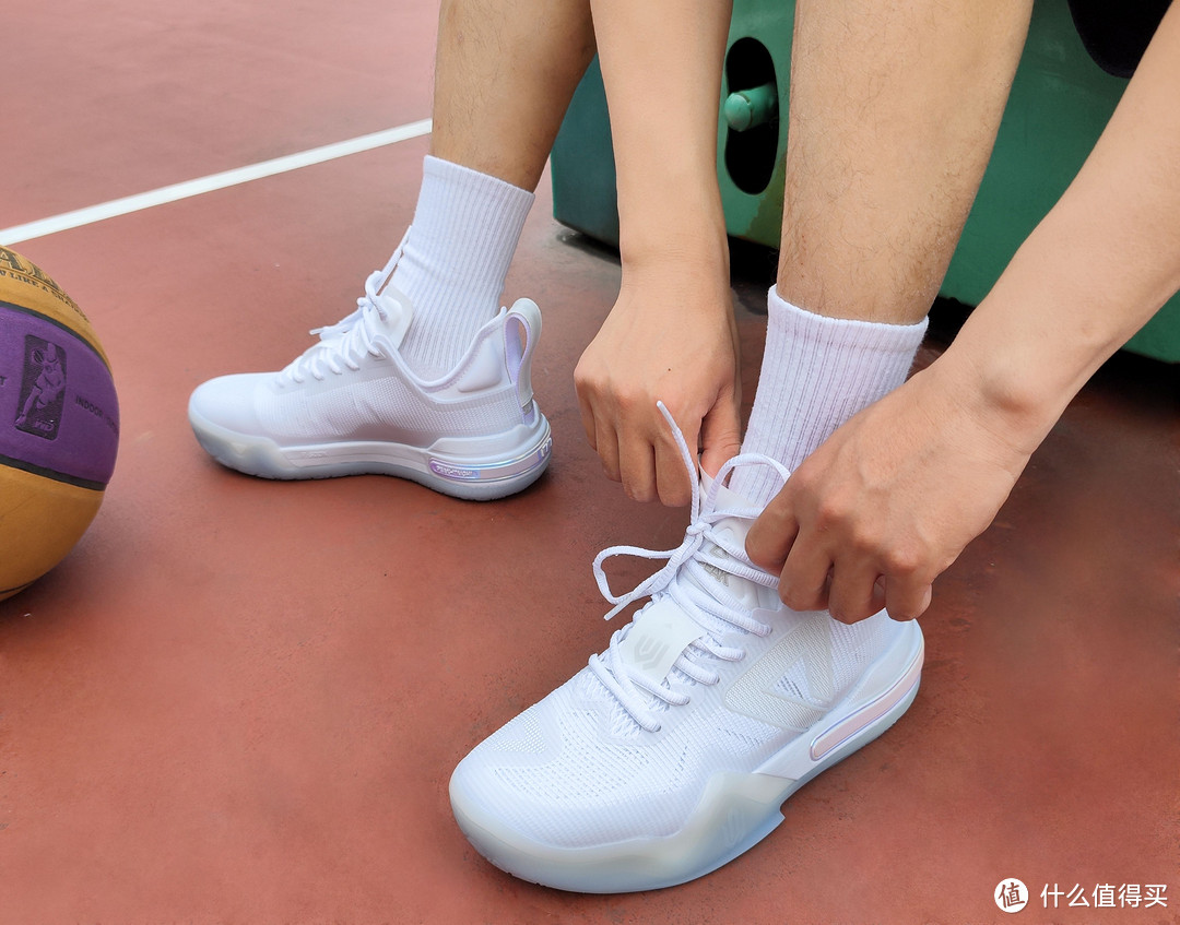 匹克维金斯AW1篮球鞋：开学季新装备，陪你征战新学期