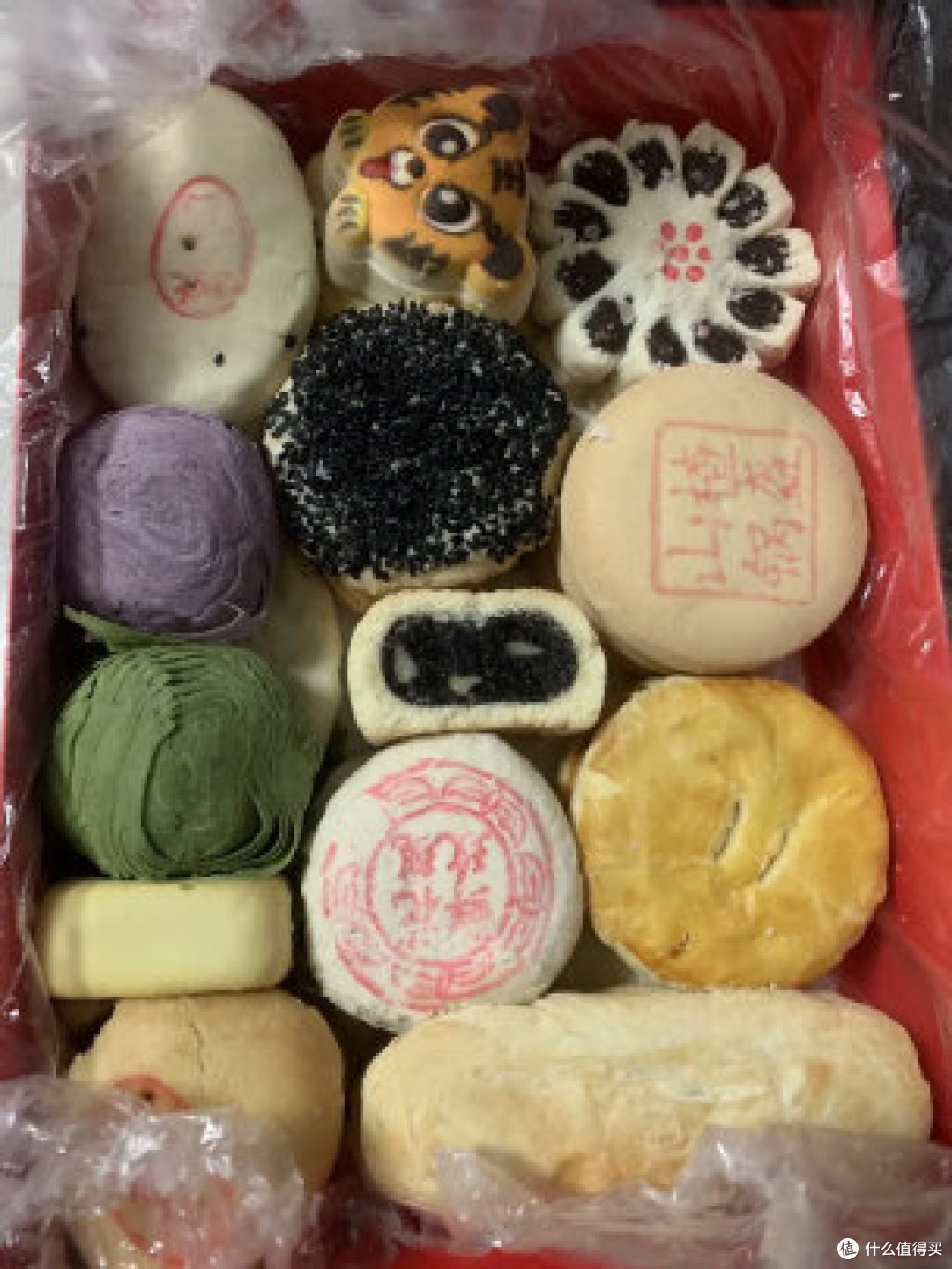 这个稻香村糕点礼盒也太好了吧,种类众多,一次满足~