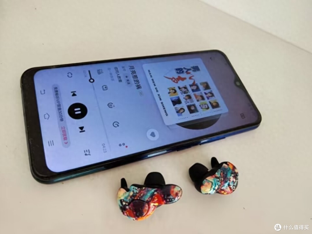 不输千元耳机音质自带杀菌功能,深海之声蓝魔蓝牙耳机SEEAI体验