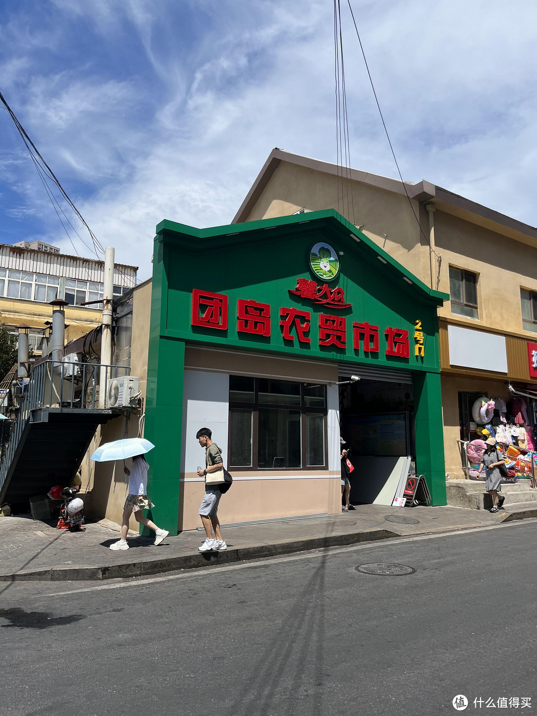 青岛一日游的最佳打开方式从山顶到海滩，让你体验绝佳美景！