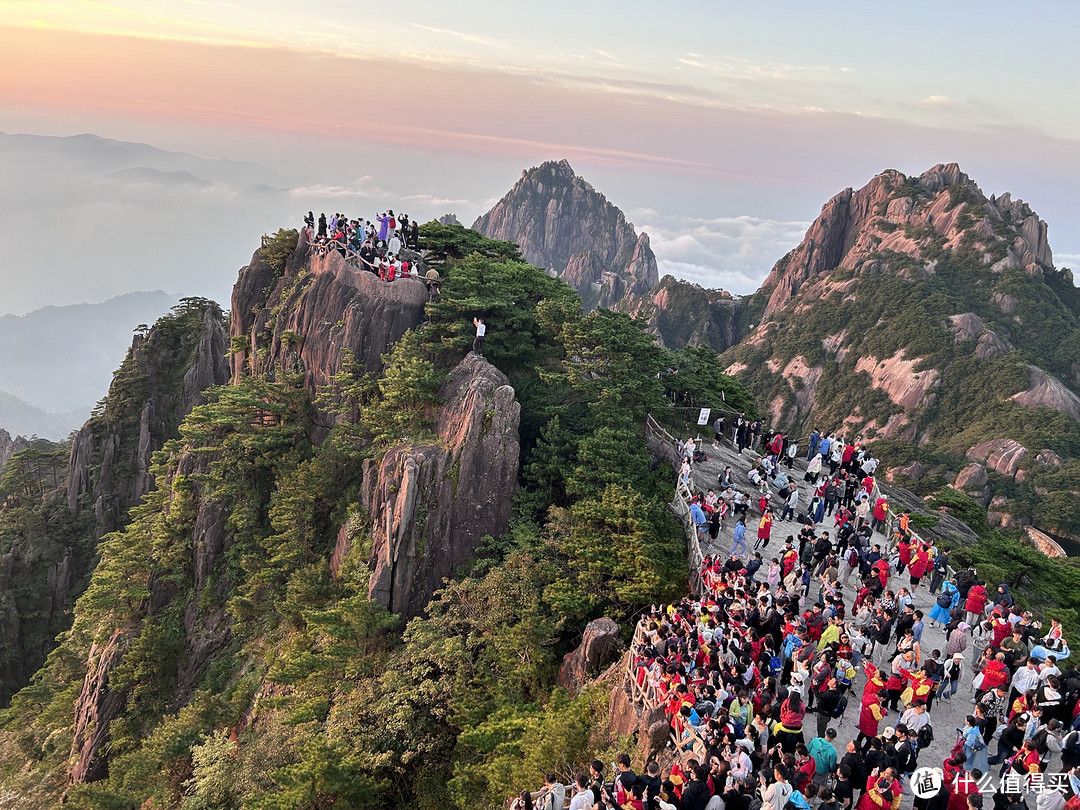 带娃爬黄山：奇峰怪石、日出日落，梦幻星空，人生无憾！