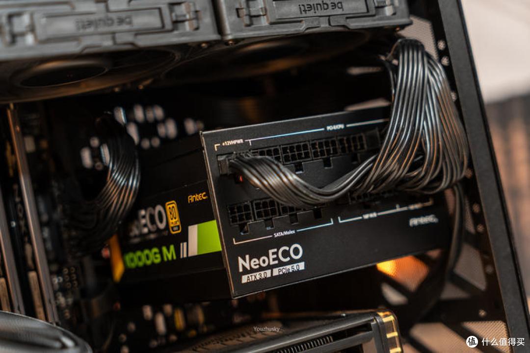 黑曜石静音手提箱——ProArt X670E+4090猛禽+机械大师C34Pro曜石黑装机展示