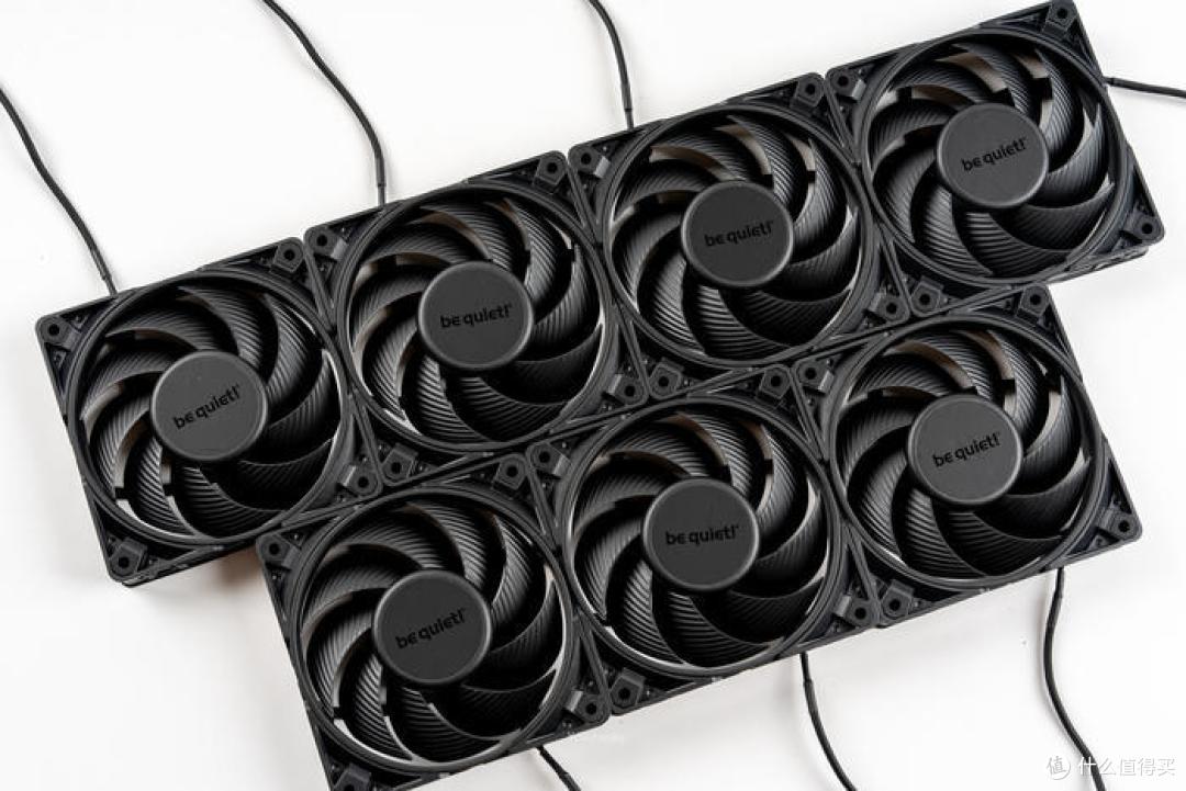黑曜石静音手提箱——ProArt X670E+4090猛禽+机械大师C34Pro曜石黑装机展示