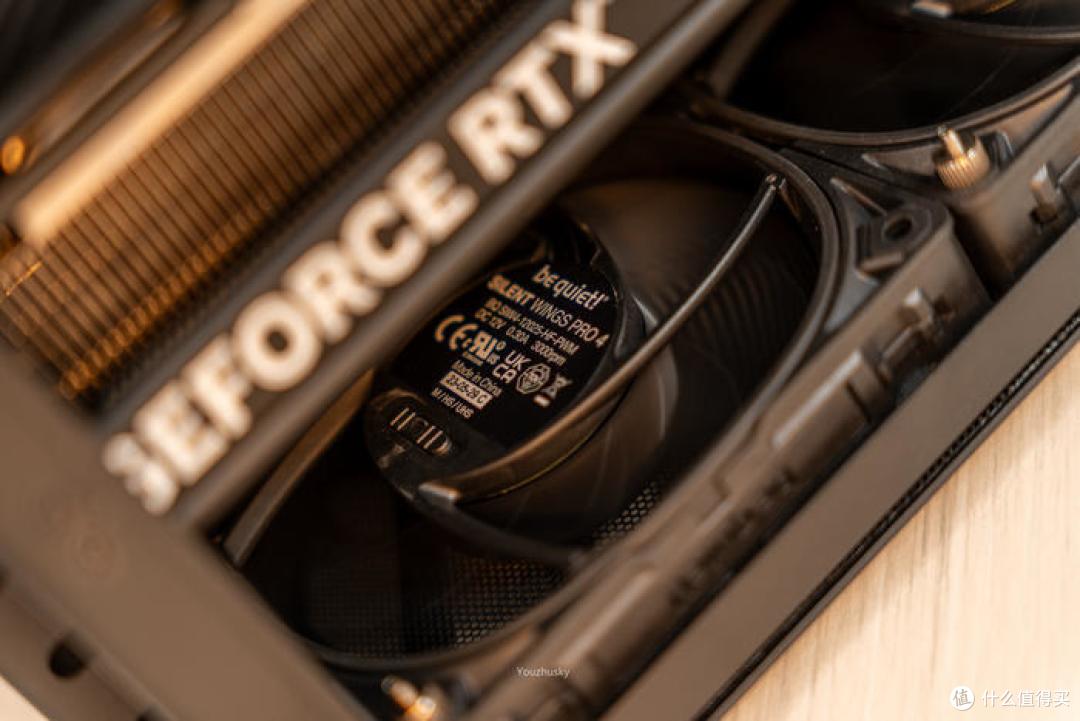 黑曜石静音手提箱——ProArt X670E+4090猛禽+机械大师C34Pro曜石黑装机展示