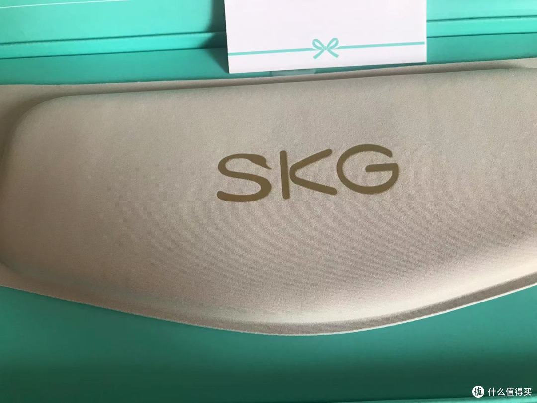 第一次体验SKG腰部按摩腰带~~