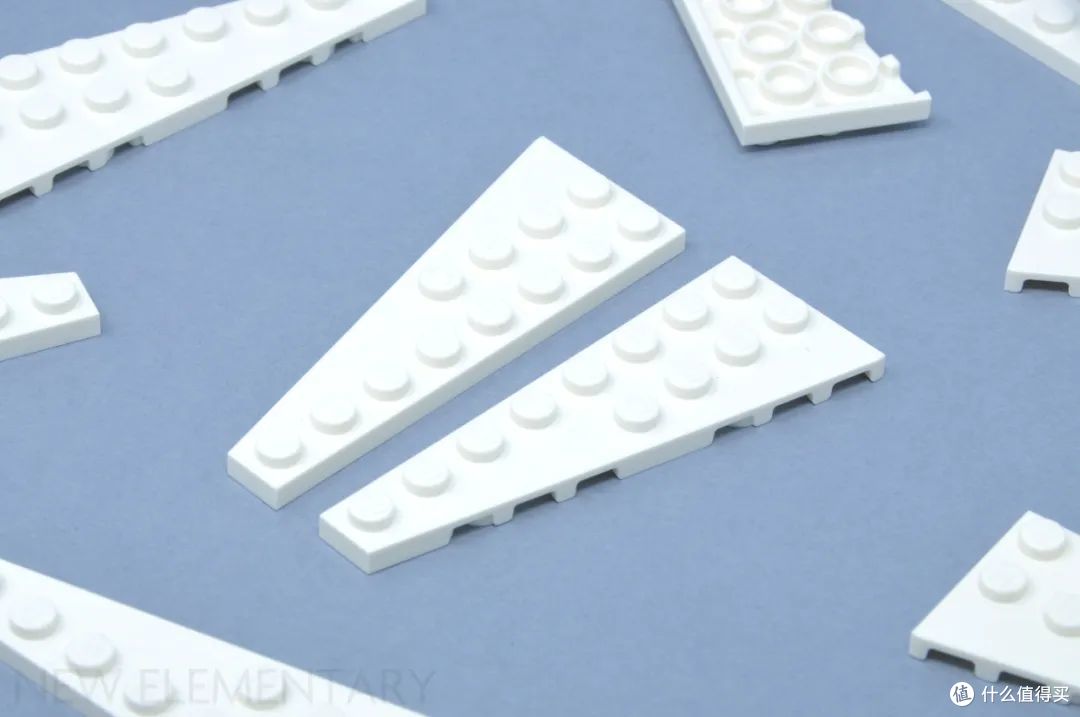 看看乐高星球大战75355 X翼星际战斗机里那些值得研究的新零件