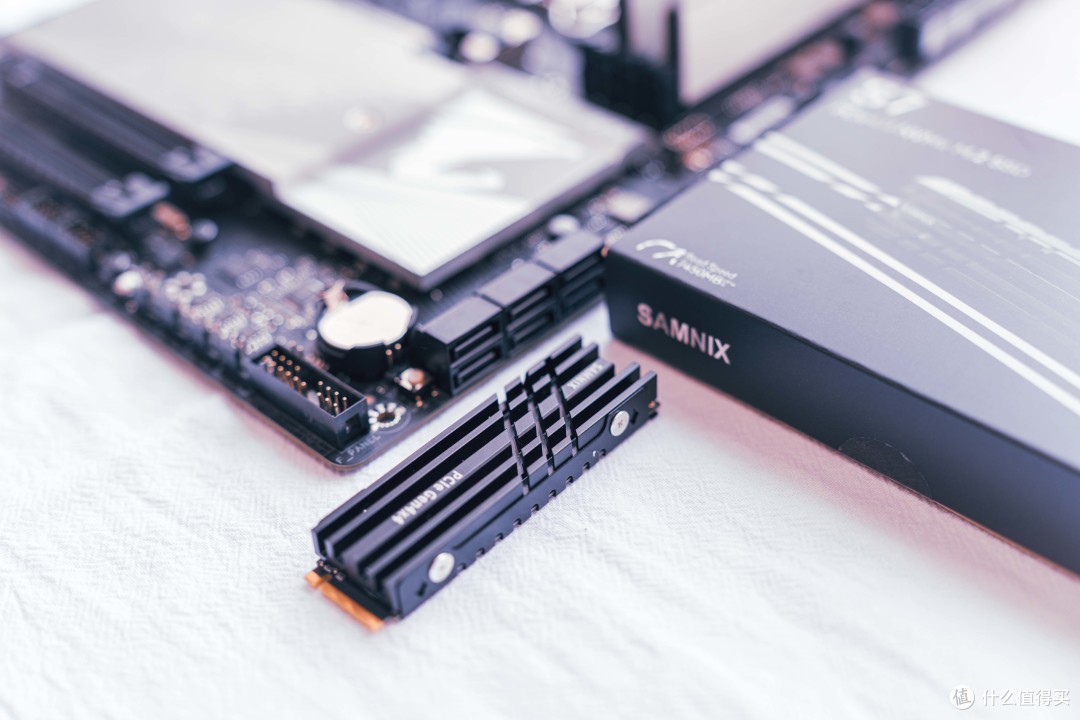 单条24GB,7200MHz,感受下DDR5内存的真正实力| 新乐士新乐士 狂刃战士 48G 性能评测
