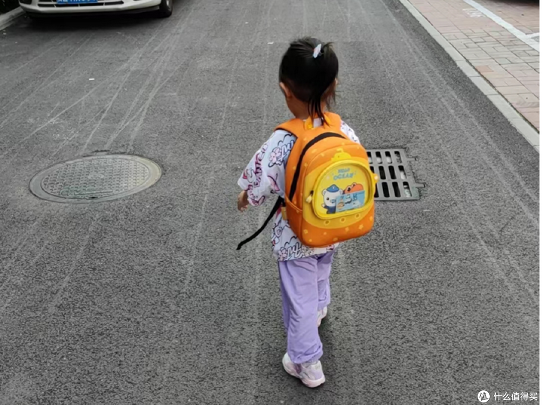 小孩子到底三岁上幼儿园好,还是晚一年好?