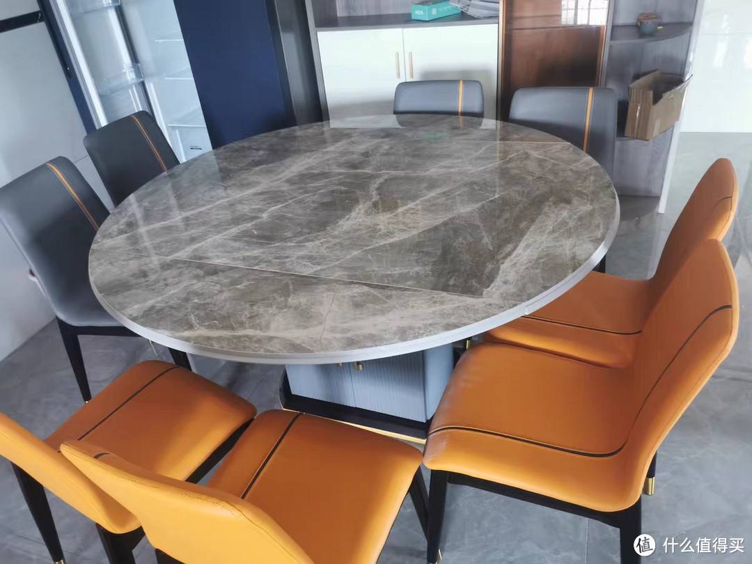 轻奢全实木储物岩板餐桌椅组合现代简约家用圆桌伸