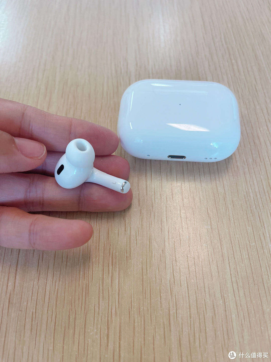 从苹果有线耳机到无线耳机晋升，中年老古董的探索￼￼Apple AirPods Pro第二代之路