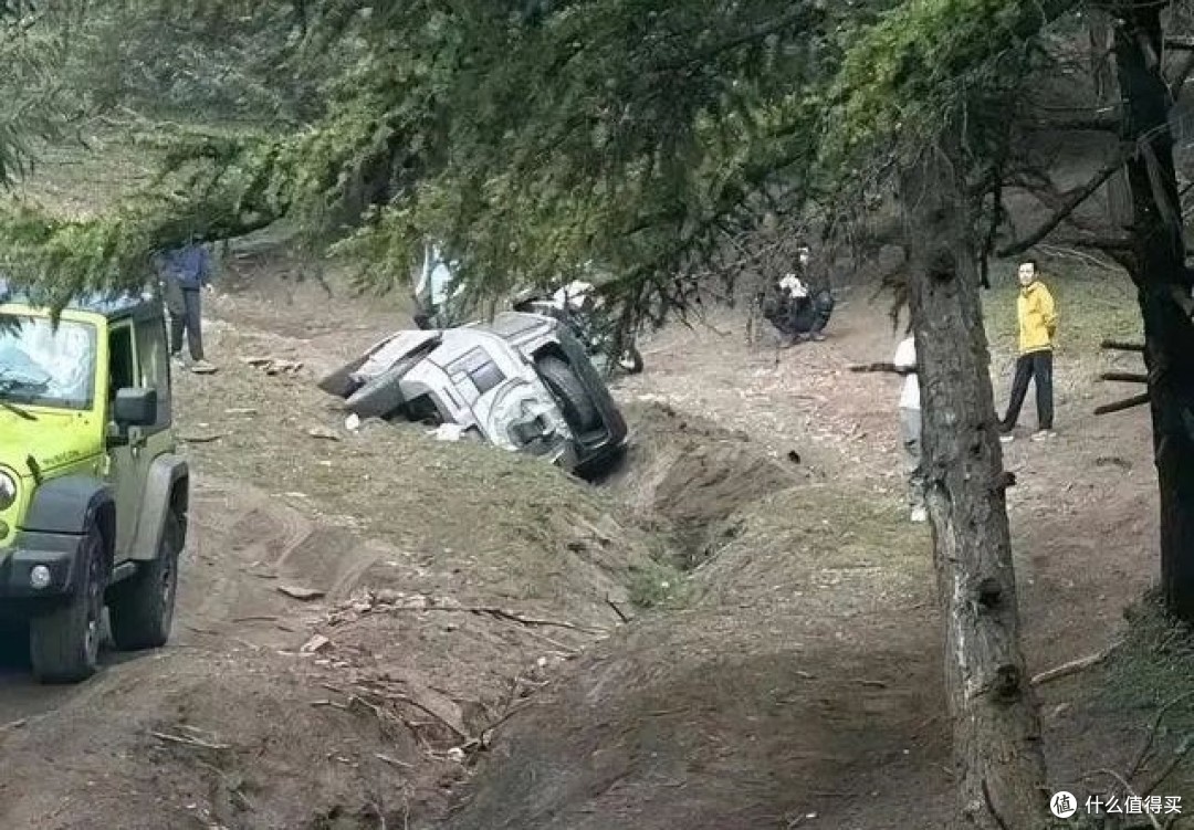 仰望U8上市前连续翻车,越野老司机该上阵了?