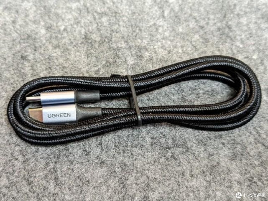 离消灭电量焦虑又进了一步:绿联闪充湃200W 6口氮化镓充电器的体验报告!