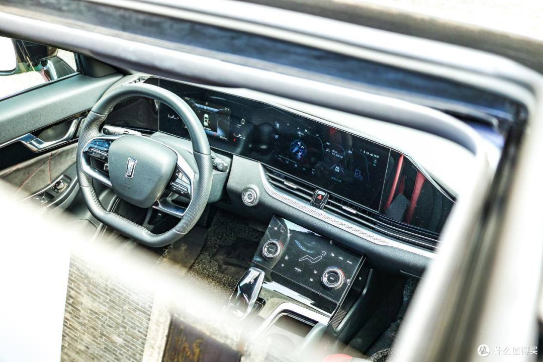 国庆自驾游选什么车?奔腾B70S安全舒适,动力强且省油