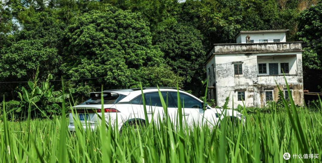 国庆自驾游选什么车?奔腾B70S安全舒适,动力强且省油