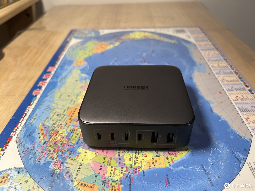 离消灭电量焦虑又进了一步:绿联闪充湃200W 6口氮化镓充电器的体验报告!