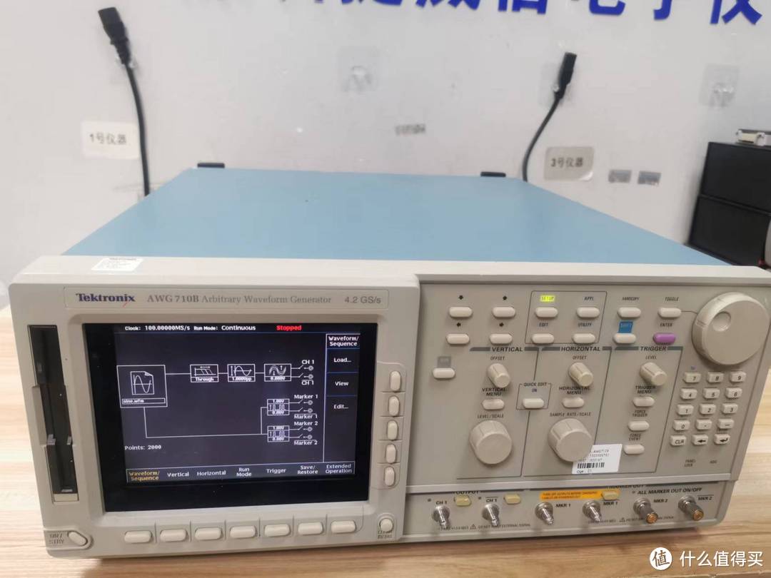 泰克Tektronix AWG710B任意波形发生器4.2GS/s