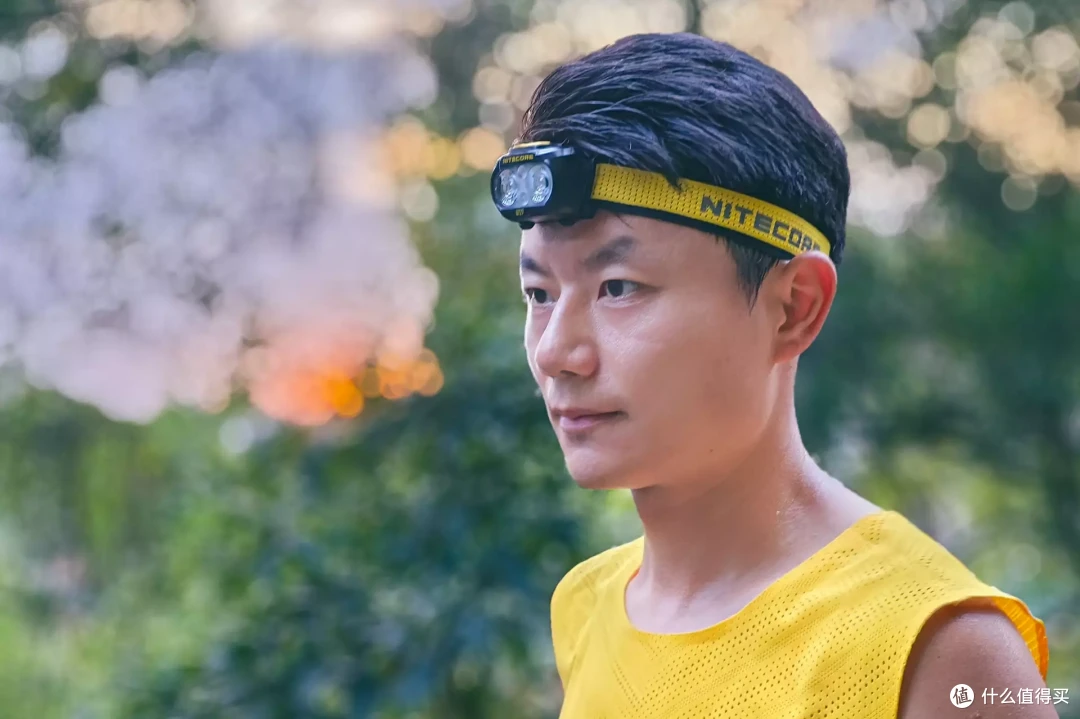 老瓶装新酒,NITECORE 2023版UT27越野跑头灯牙膏挤爆