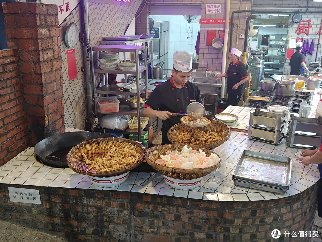 线下探店之重庆网红餐厅：马房湾66号江湖菜，麻辣鲜香