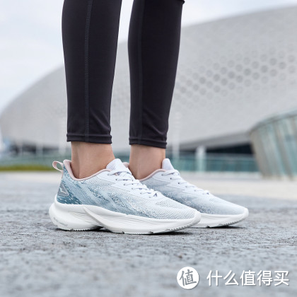 低至百元,顺丰包邮!8款鸿星尔克女+童运动鞋分享,性价比超高!