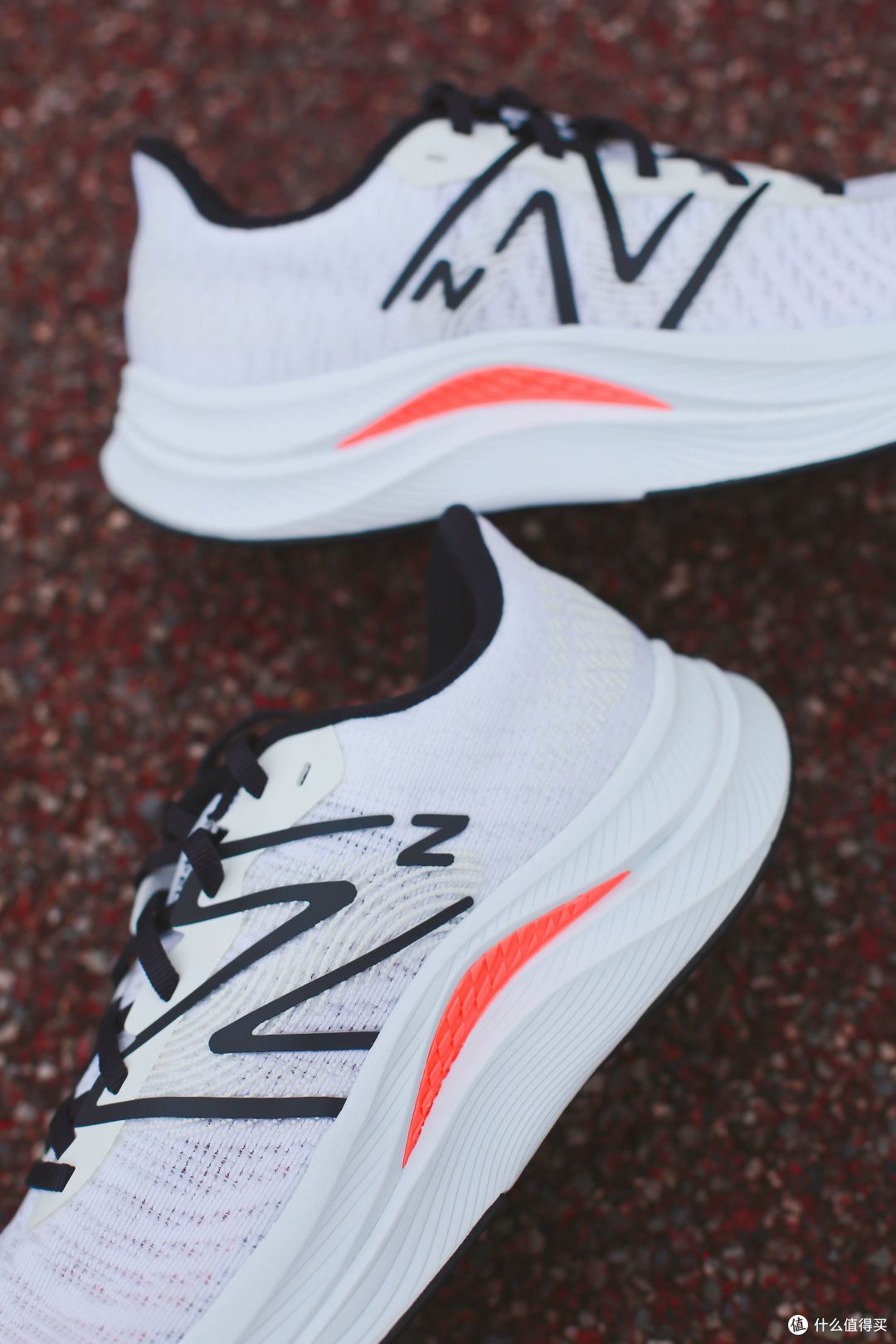秋天的第一双跑鞋,试试New Balance Propel V4
