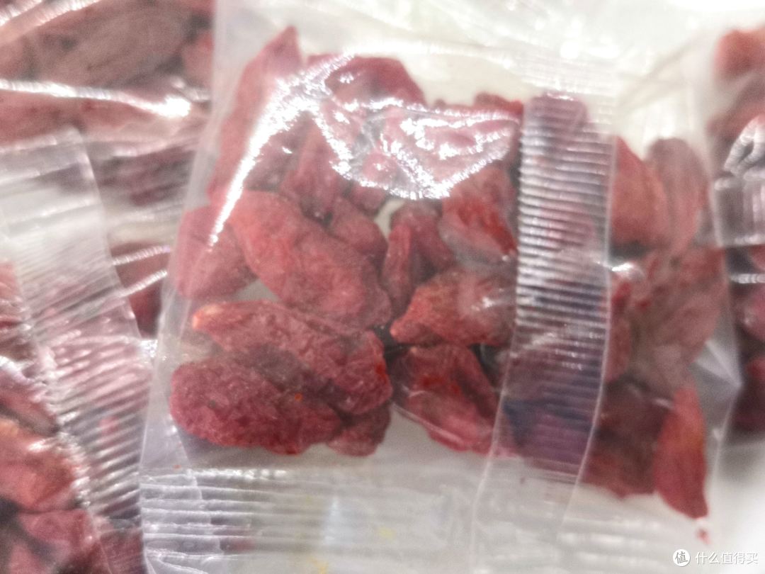 保温杯里泡枸杞!篇一