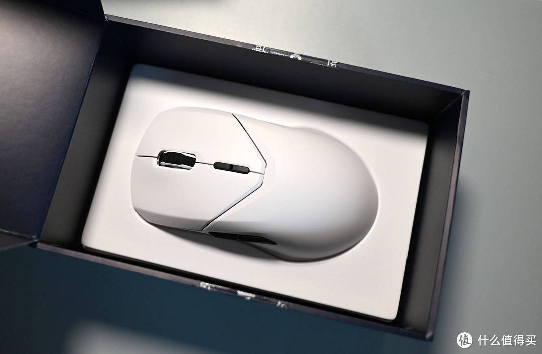 雷柏VT9PRO双模无线鼠标：兼具4K技术、高颜值和高性价比
