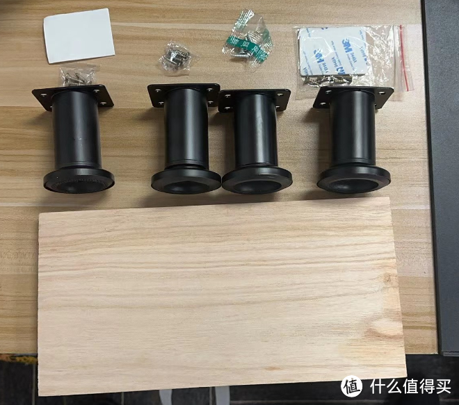 不需仰望，只需2.35元好用可调节高度（9.5-13.5cm）显示器增高架你也能拥有