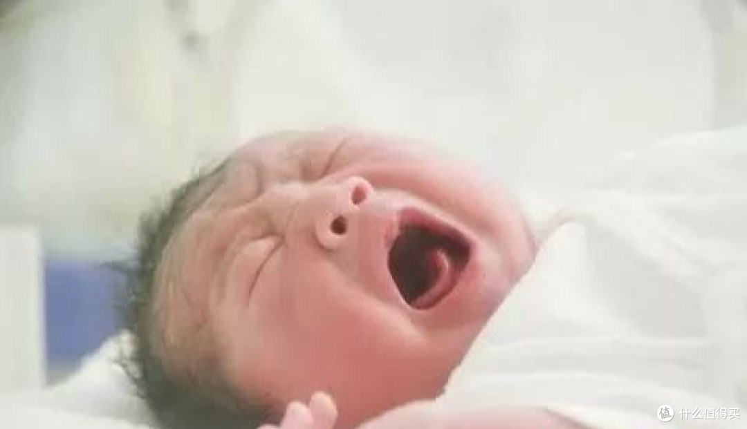 新生儿夜里频繁吃奶,睡眠时间短,要如何解锁?