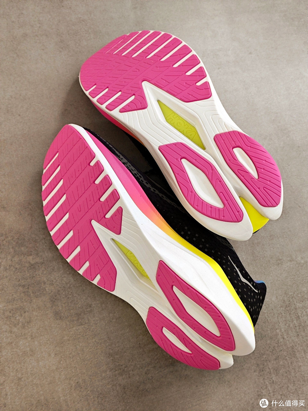 新跑鞋实测：提升跑步表现，舒适度稳定性完美结合