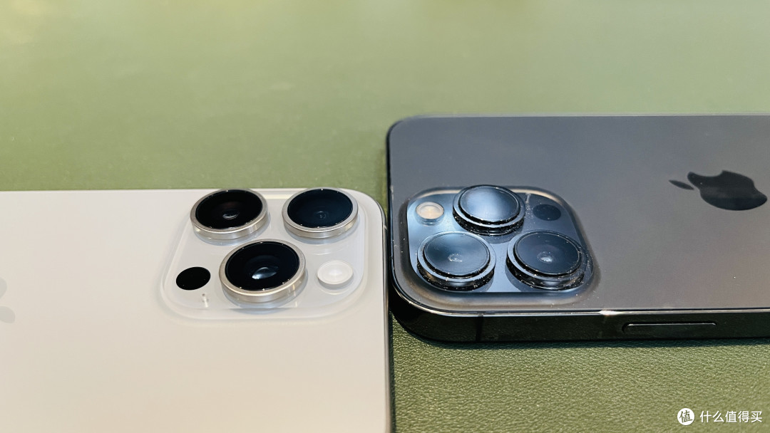 iPhone 15 pro max开箱简单上手，看似没变化，实际小惊喜不少