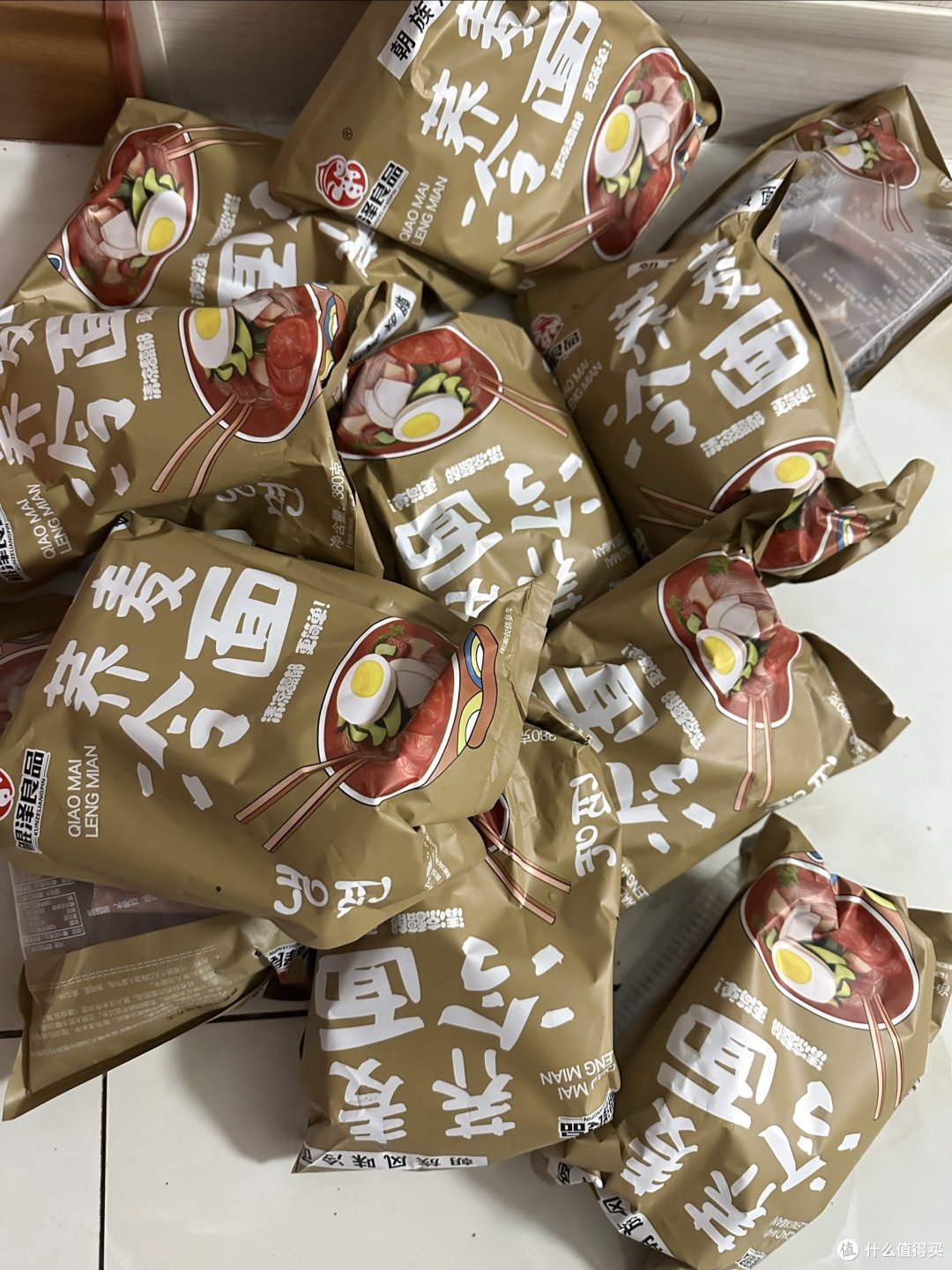 夏天吃冷面，爽到心里!