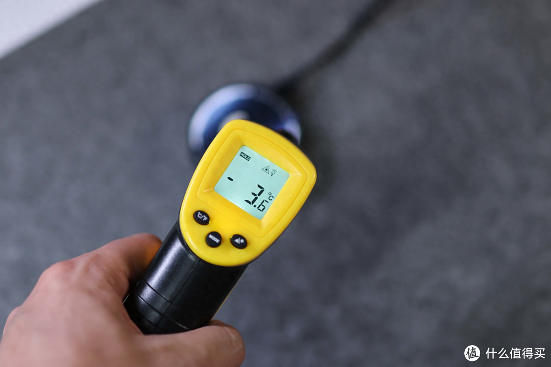 快速降温，无线充电，HECATE 漫步者C4 Pro磁吸散热器评测