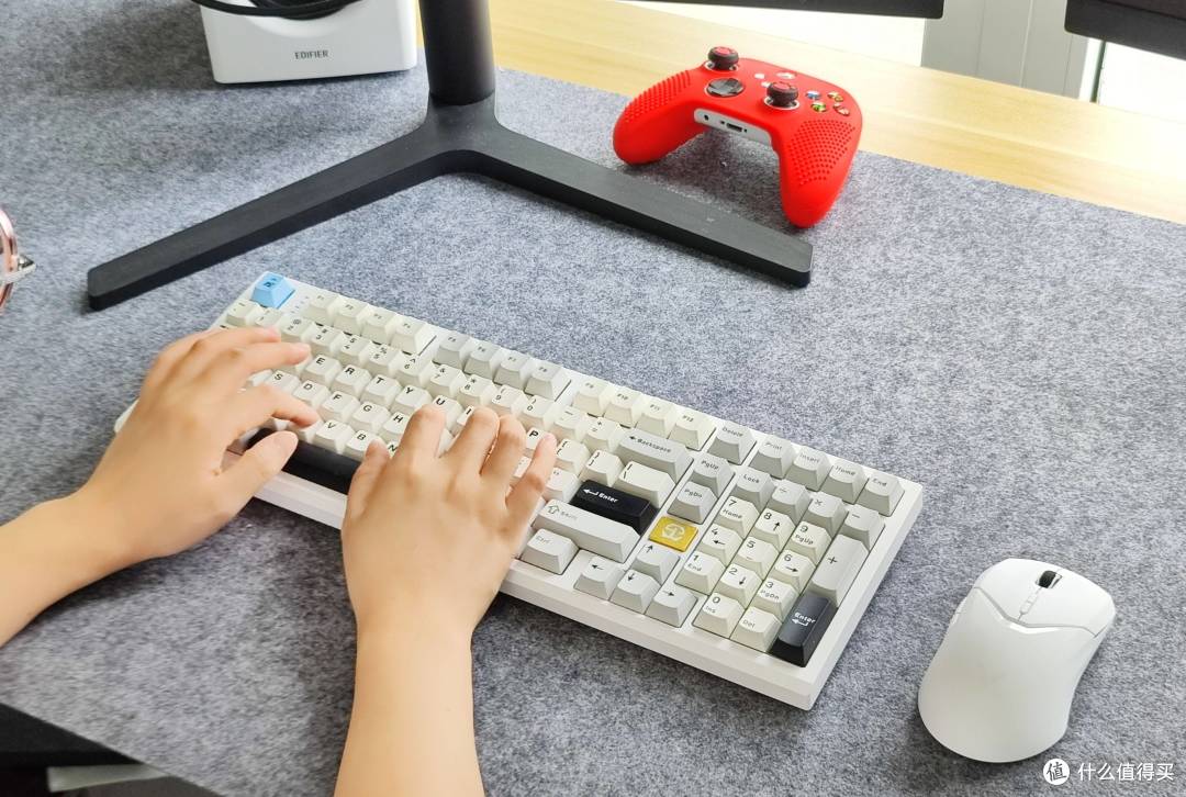 雷柏VT9 PRO鼠标:开学新装备,带你新学期开黑