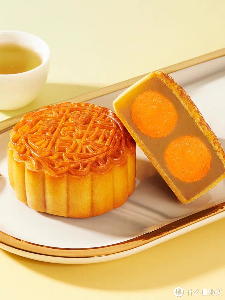 中秋节送礼推荐广州酒家的双黄纯白莲蓉月饼！