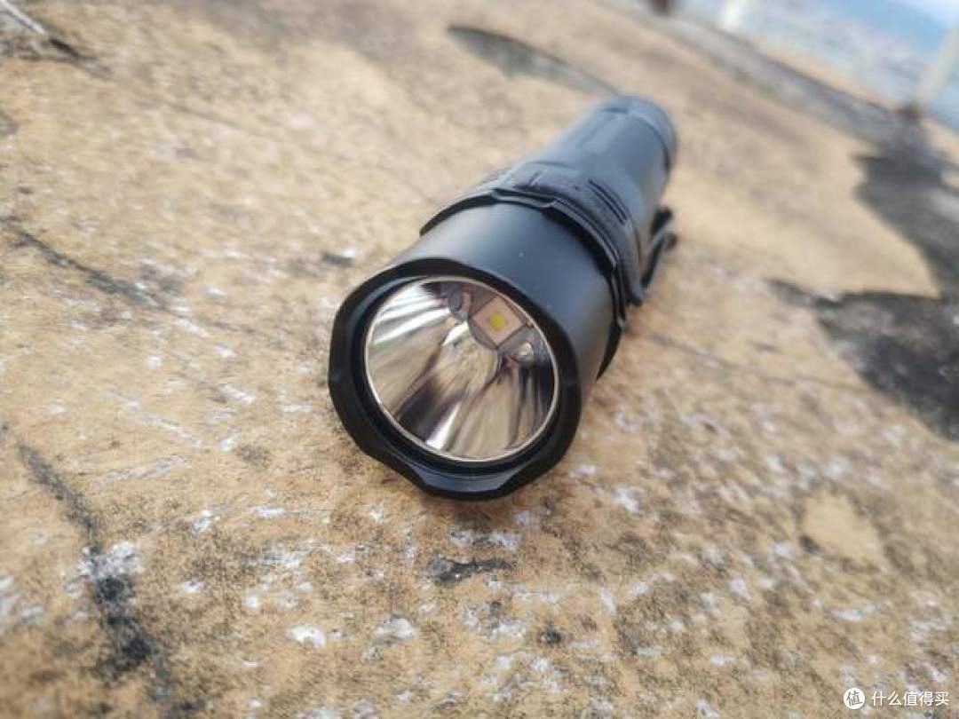 小而精悍,卓尔不凡:Fenix PD36R v2.0