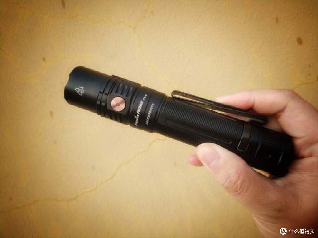 小而精悍,卓尔不凡:Fenix PD36R v2.0