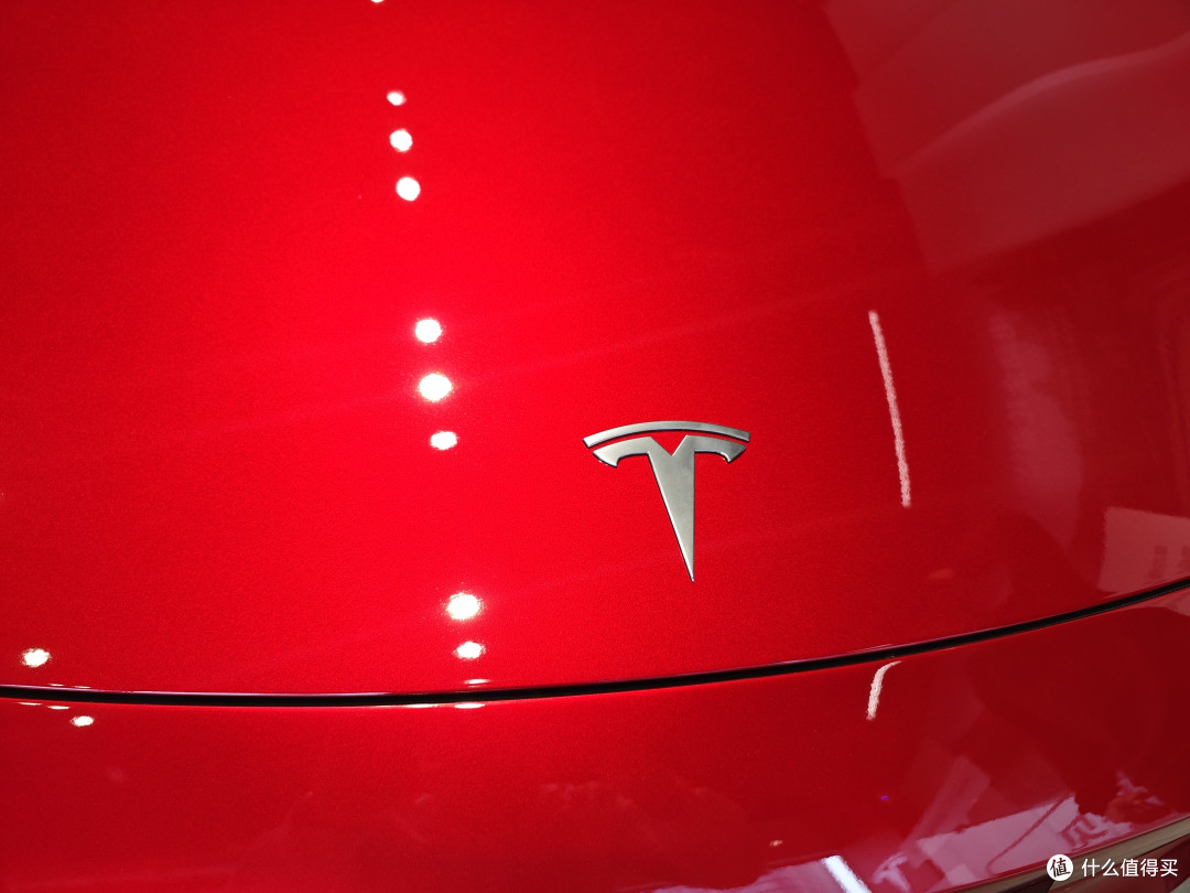 Model 3+探店静态体验！全方位提升的新一代特斯拉！