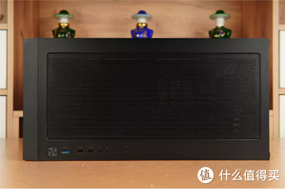 A+N表现如何?R9 7900X+RTX4070Ti+华擎B650E 钢铁传奇+先马坦克5装机展示