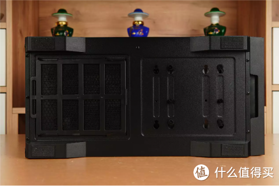 A+N表现如何?R9 7900X+RTX4070Ti+华擎B650E 钢铁传奇+先马坦克5装机展示